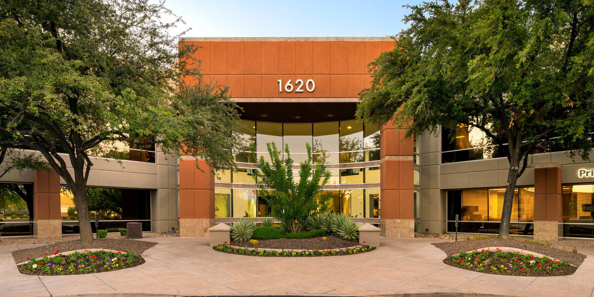 Exterior of Great American Title Agency's Mesa office building